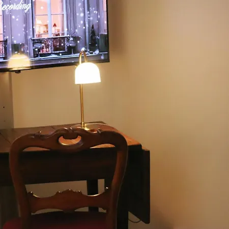 Un Chaleureux Et Simple Au Coeur Du 5e Arrondissement Daire Paris