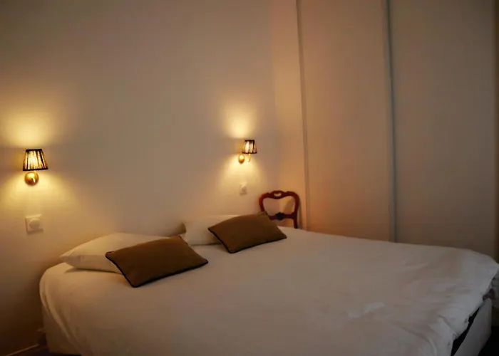 Un Chaleureux Et Simple Au Coeur Du 5e Arrondissement Lejlighed